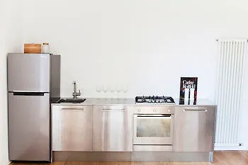 The M Collection Apartments - Stazione Milan 0*,  Italy